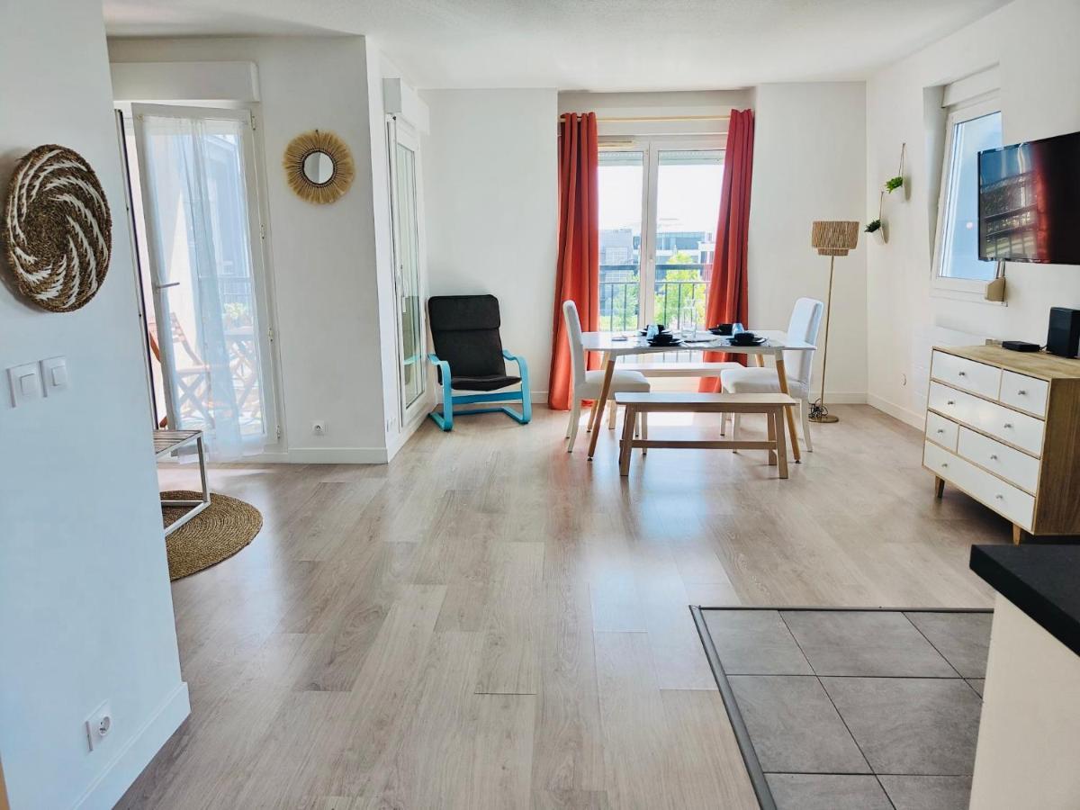 Suite Villanova Near Disneyland Paris เชสซี ภายนอก รูปภาพ