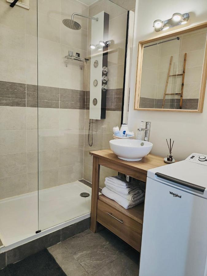 Suite Villanova Near Disneyland Paris เชสซี ภายนอก รูปภาพ